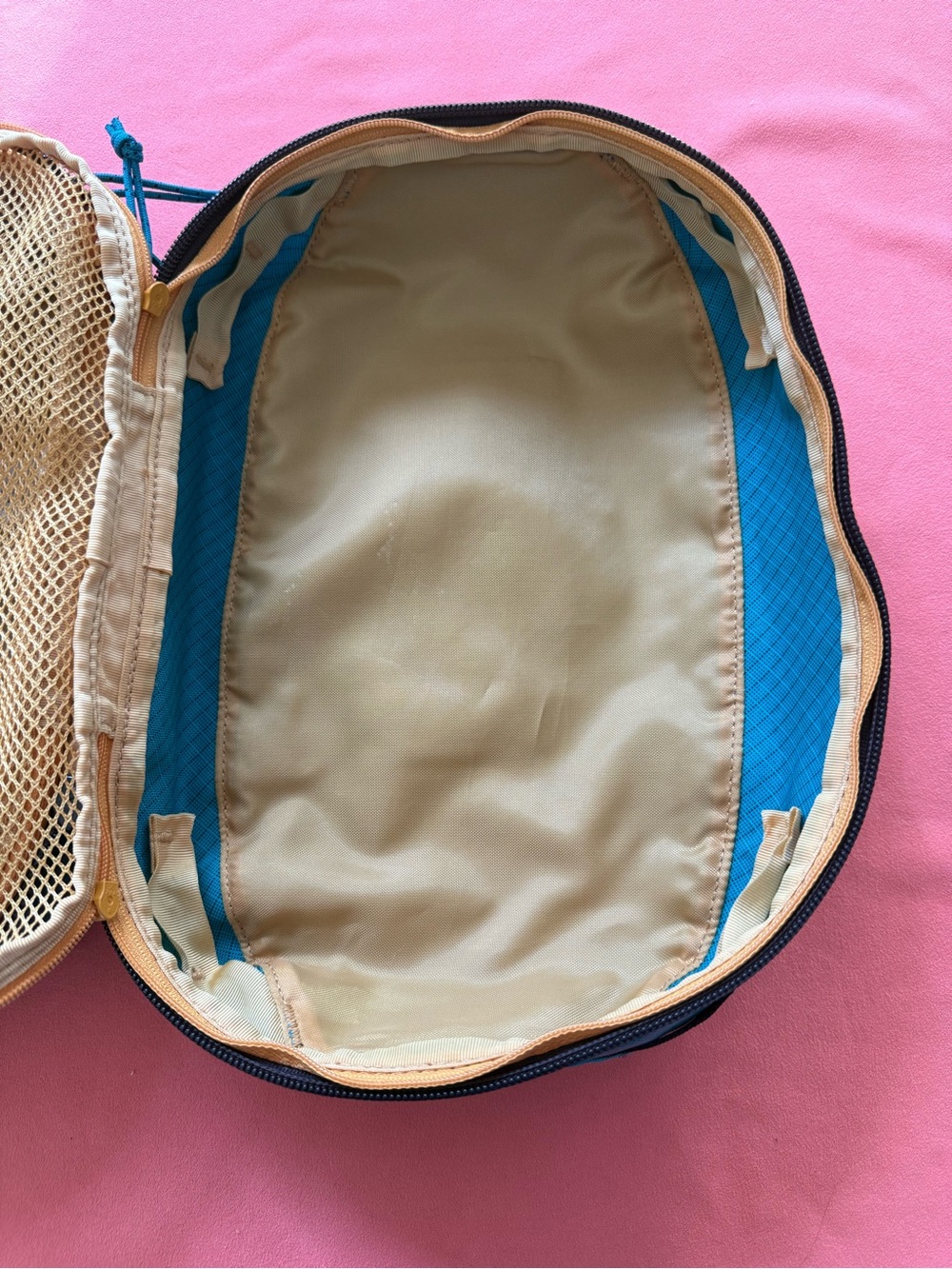 Patagonia Black Hole Cube 6L Teal with Purple, Orange, & Yellow Accents. - Picture 10 of 14